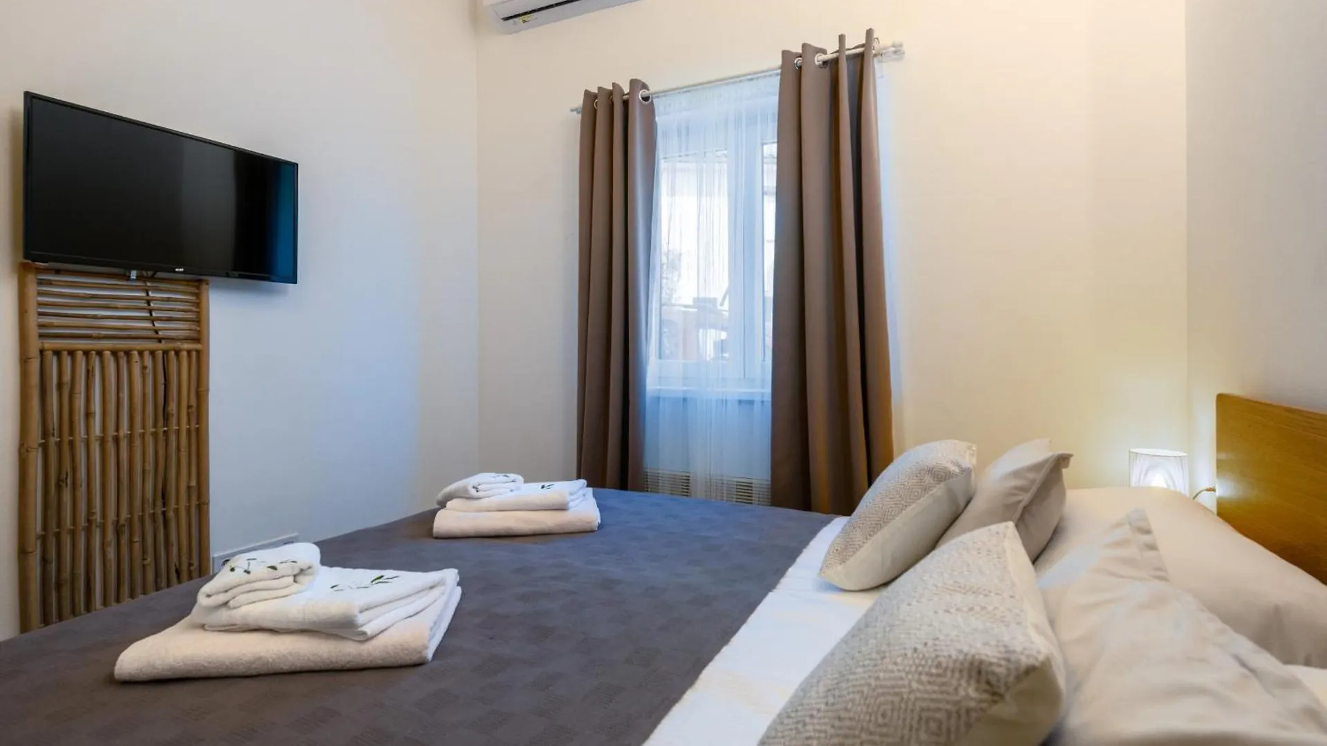 Villa Kalista Istriana For 10 People With Private Pool & Sea View Gajana