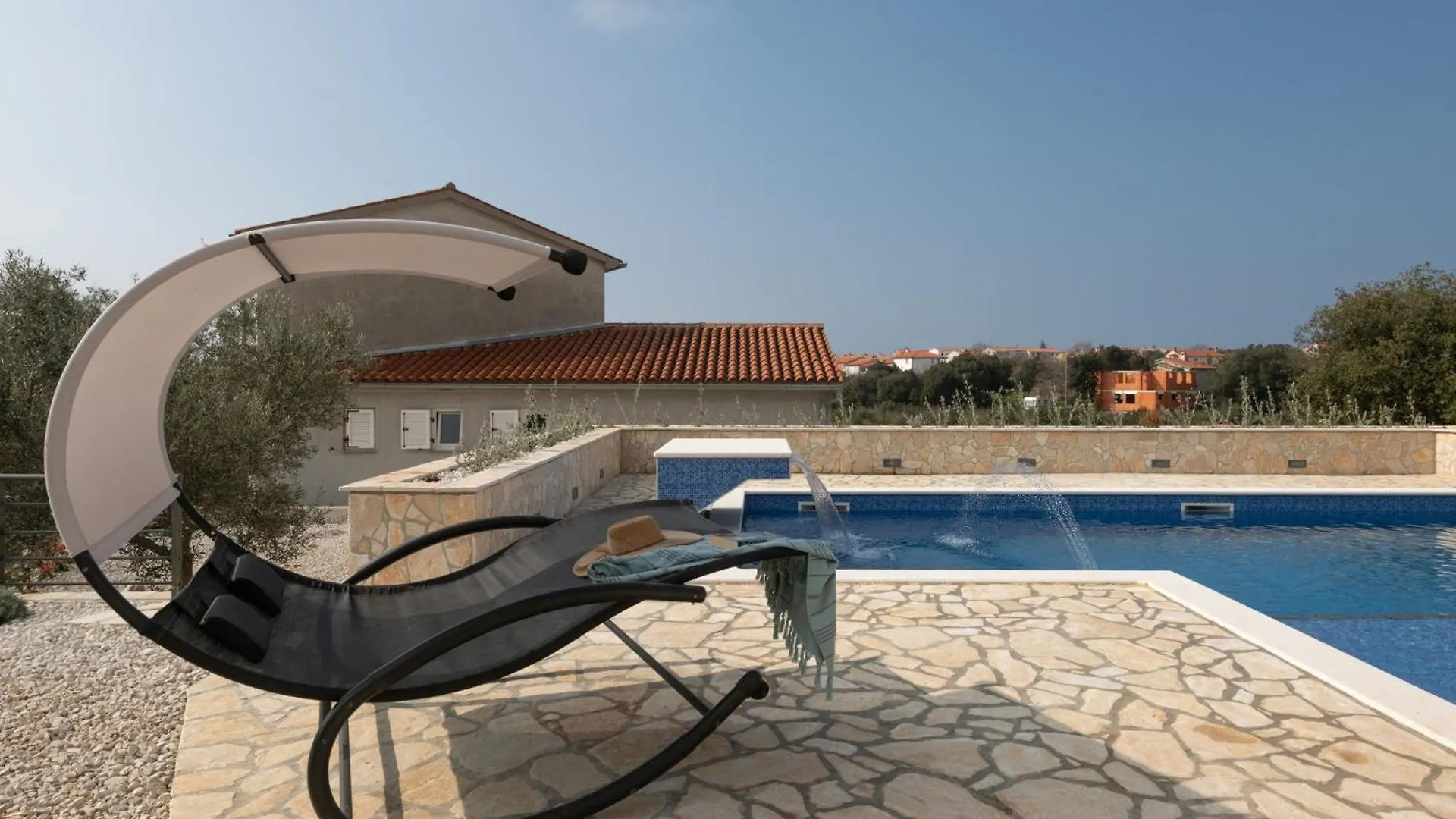 Villa Kalista Istriana For 10 People With Private Pool & Sea View Gajana