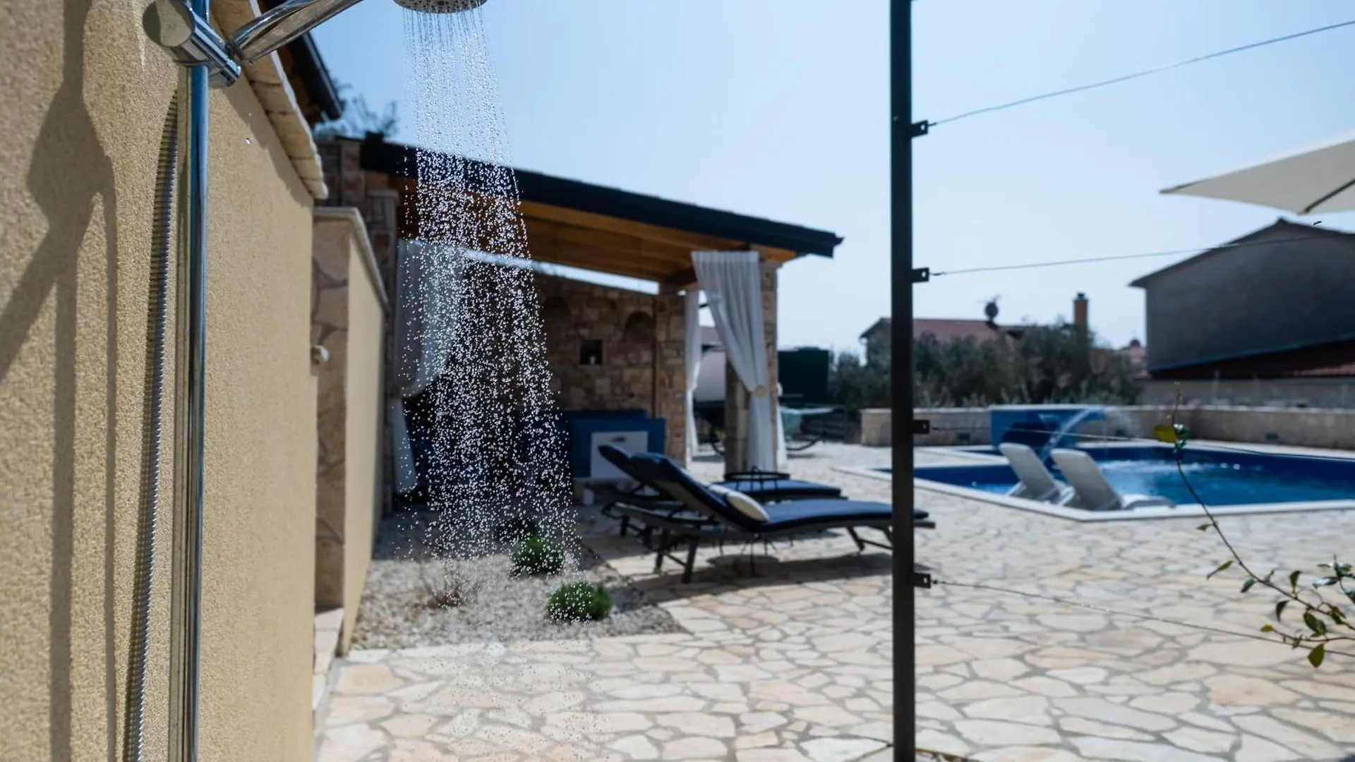 Villa Kalista Istriana For 10 People With Private Pool & Sea View Gajana
