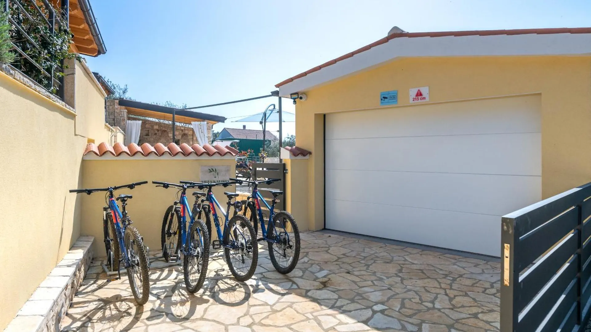 Villa Kalista Istriana For 10 People With Private Pool & Sea View Gajana